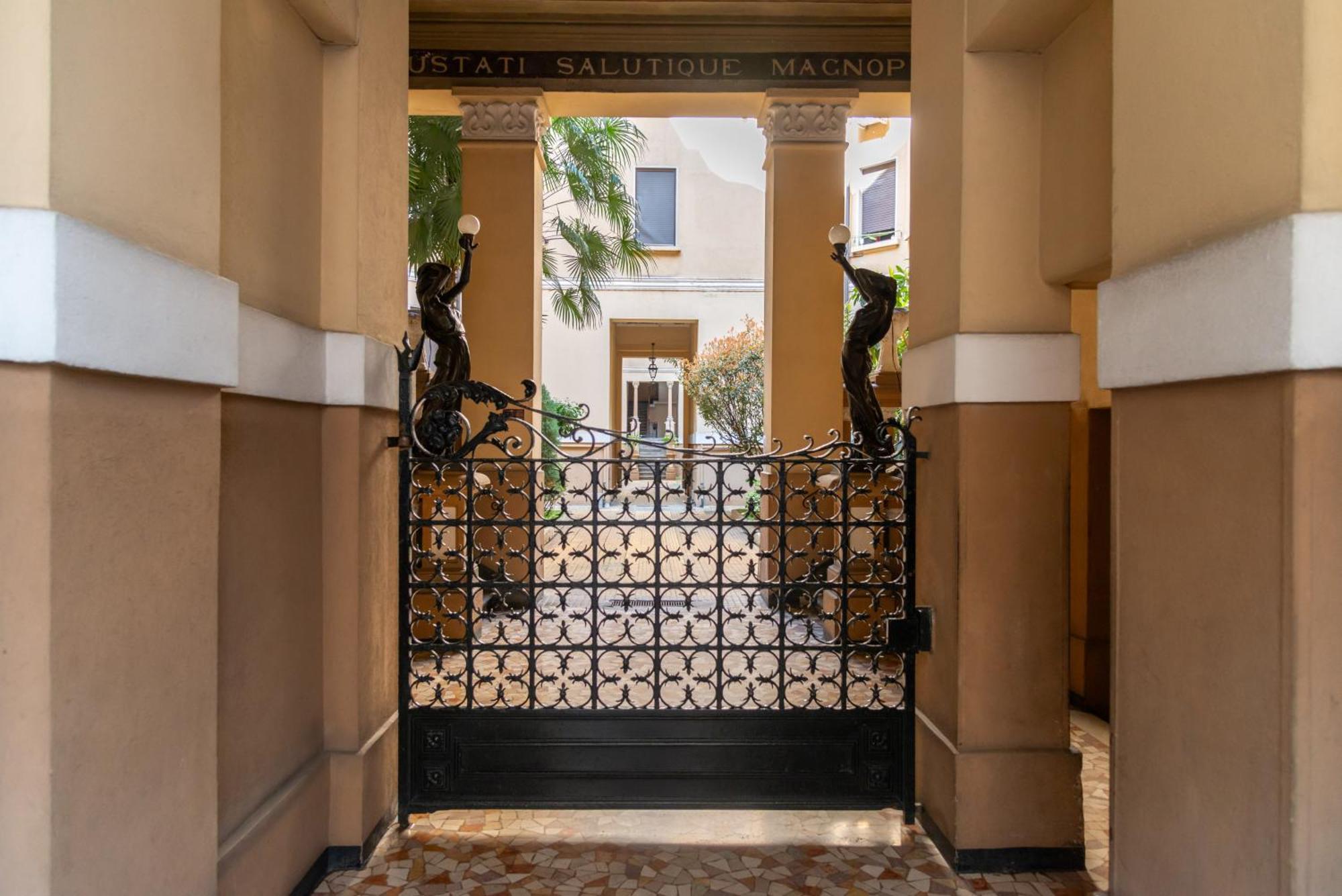 Life Is Beautiful Porta Romana Apartment Milan Extérieur photo